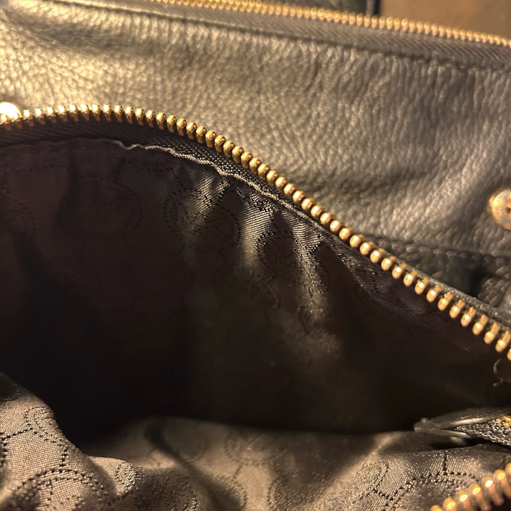 Michael Kors Black Leather Crossbody Bag - Picture 2 of 10